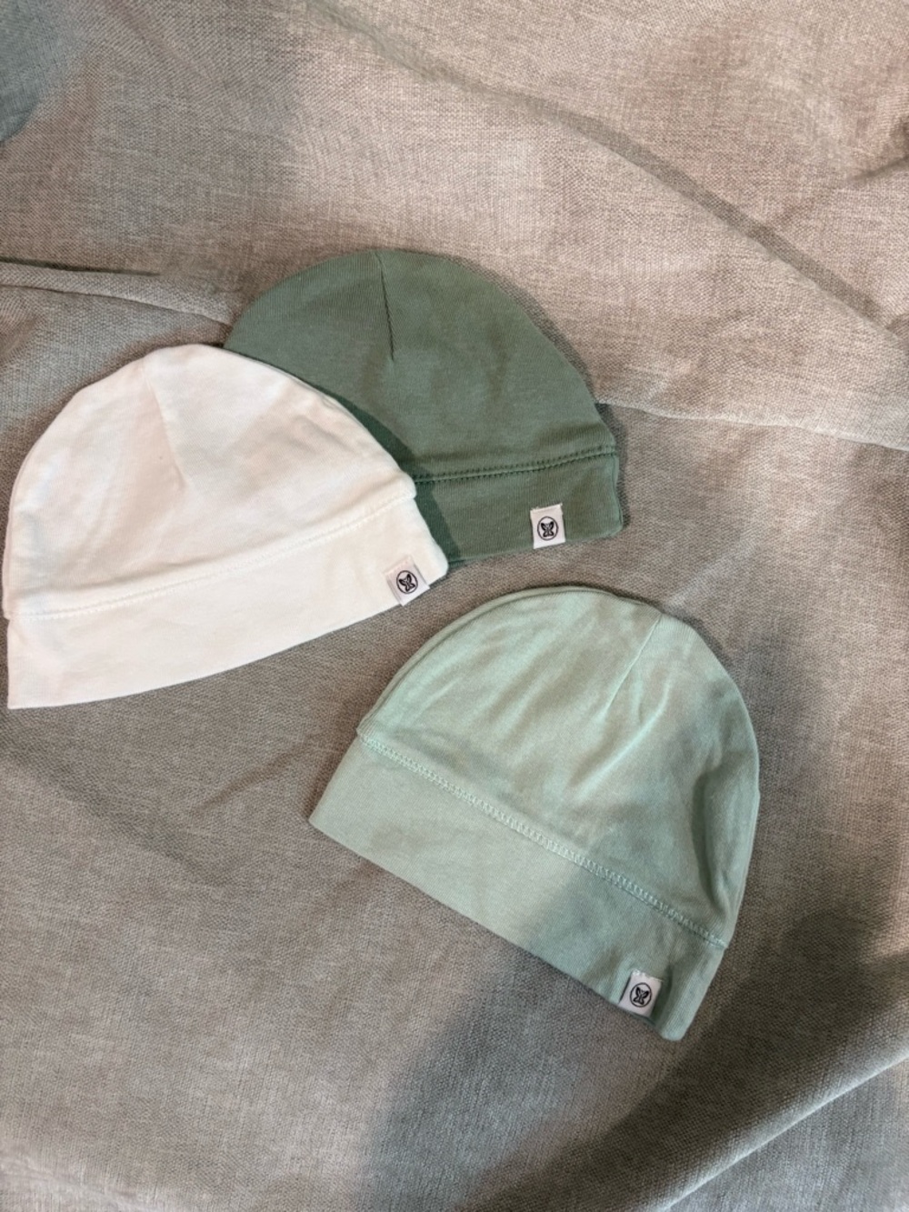 The Honest Company Baby Beanie Set - White, Sage, Mint NWOT